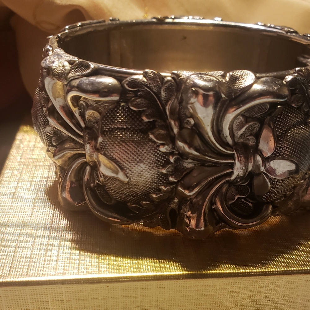 Whiting and Davis Vintage Cuff Bracelet Vintage - Picture 5 of 10